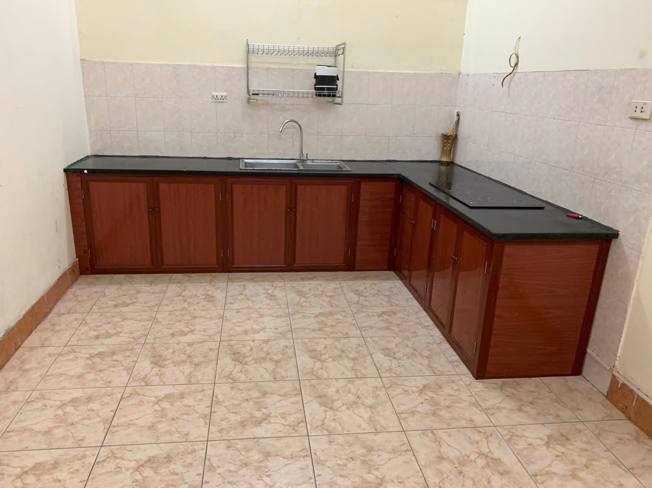 Cho thuê nhà riêng nguyên căn 40 Hào Nam, 3 tầng, 50m2, 4 ngủ, 3 WC, 14 Triệu - Ảnh 1